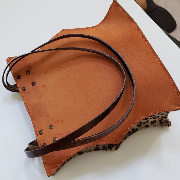 H. CORRAL Piel De Ley handbag - Picture 8 of 16